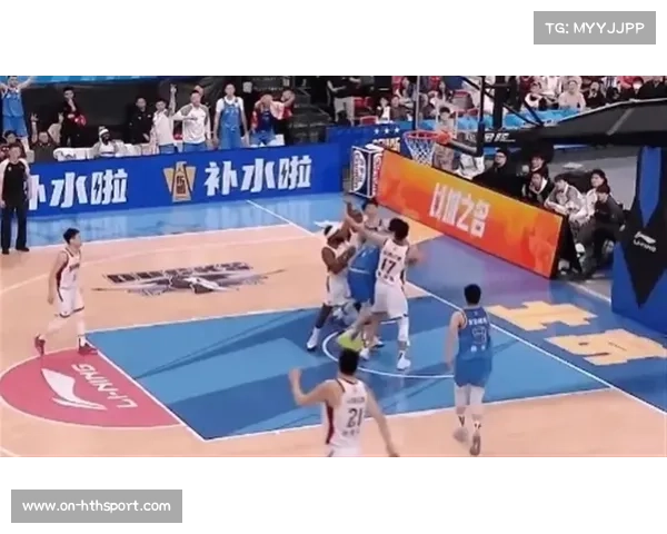 焦海龙击打周琦头部引发冲突，裁判回看录像维持原判